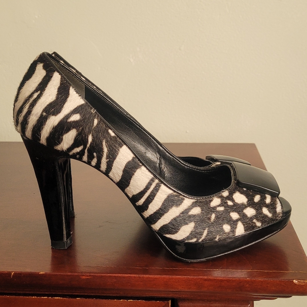 Zebra High Heels ๐ - Picture 6 of 9